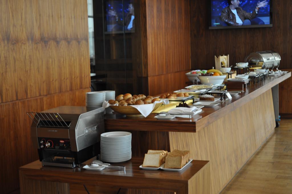 Landmark Hotel Baku Exterior foto